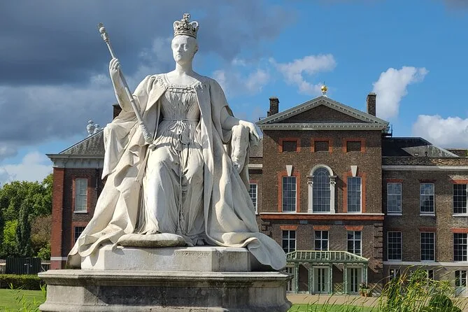 Privater Royal High Tea mit eigenem Guide
